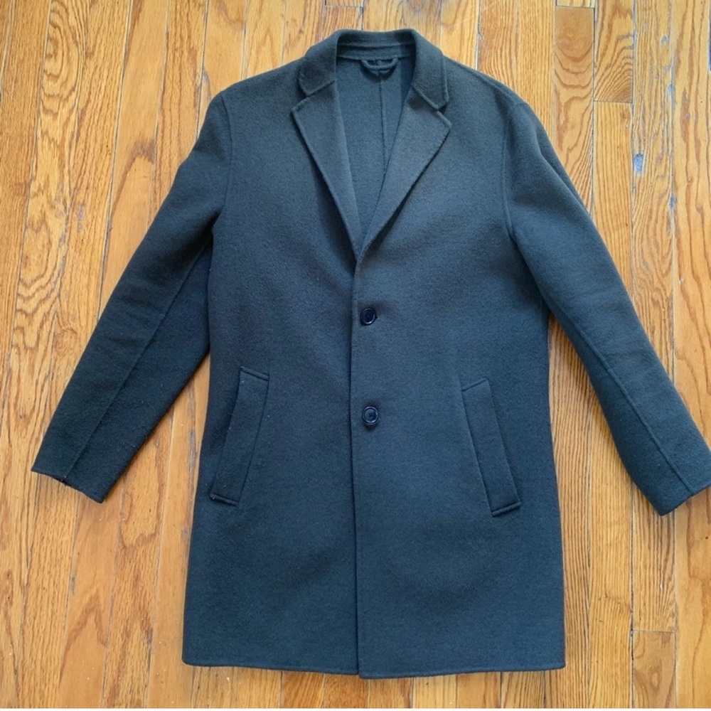 Zara Men’s forest green coat